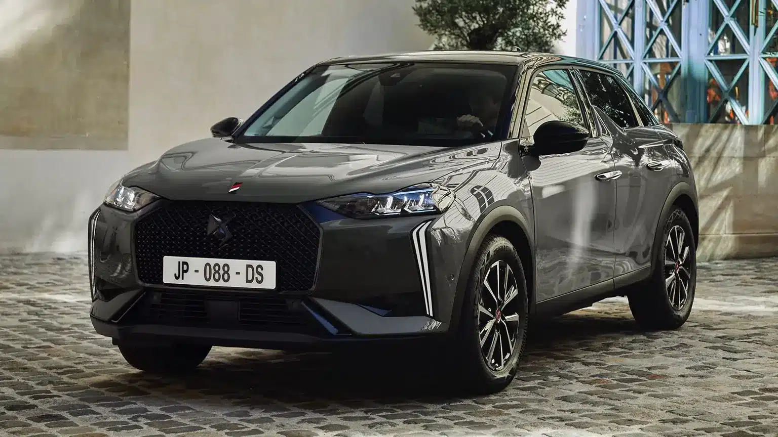 DS 3 E Tense